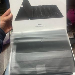 iPad Smart Keyboard